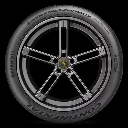 Continental Extremecontact DWS06 Plus tire — side view