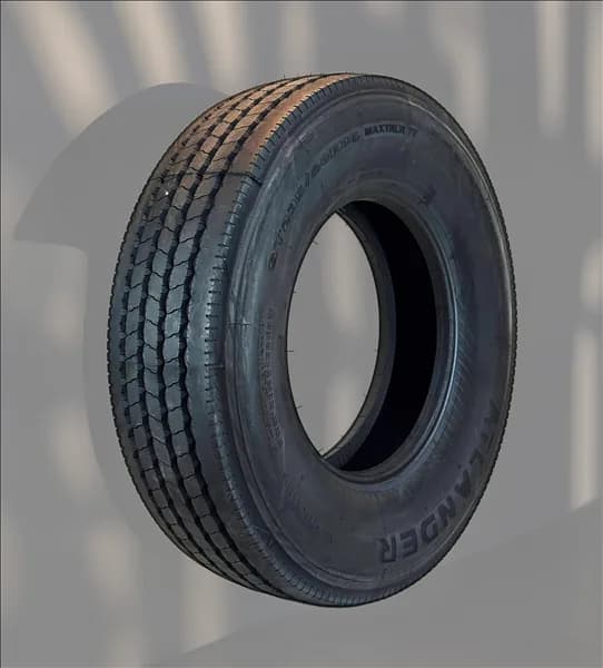Atlander MAXTRLR ALL STEEL ST235/85R16 tire