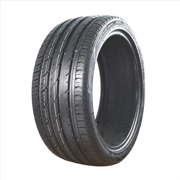 Comforser CF700 225/35ZR20 tire
