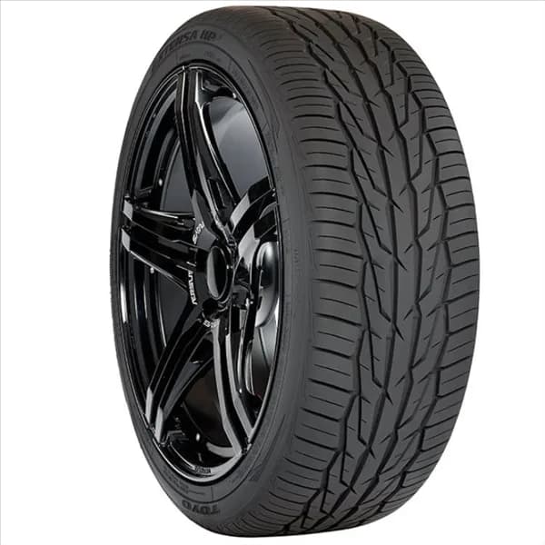 Toyo EXTENSA HP II 245/35R20 tire