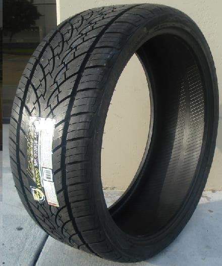 Lexani LX-4000 305/35R24 All-Season Performance Tire, SKU L3053524LX4000